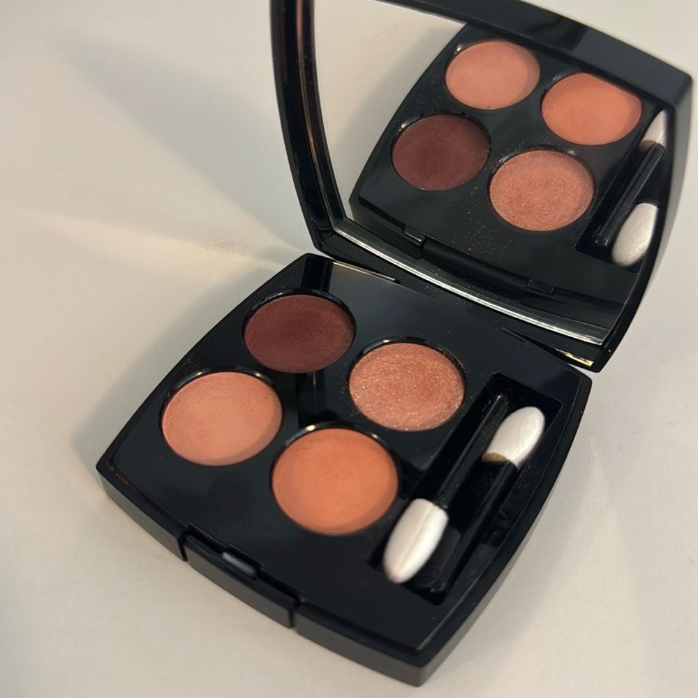 Chanel eyeshadow quad “384 imaginaire”Chanel Les ombres